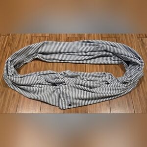 NWOT Lululemon Infinity Scarf